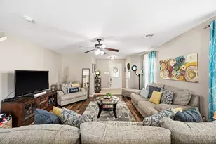 6614 Providence View Ln, Houston, TX 77049 - Photo 12