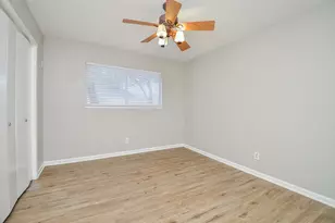 155 April Waters Dr W, Conroe, TX 77356 - Photo 16