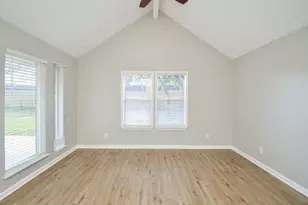 155 April Waters Dr W, Conroe, TX 77356 - Photo 12