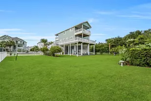 3439 Eckert Dr, Galveston, TX 77554 - Photo 1
