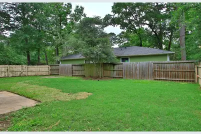 1 Greeningdon Street, The Woodlands, TX 77381 - Photo 14