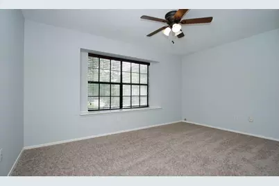 1 Greeningdon Street, The Woodlands, TX 77381 - Photo 10