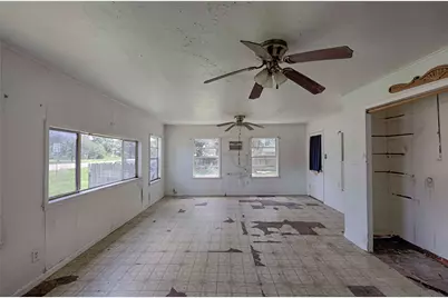 5810 Avenue E, Sheridan, TX 77475 - Photo 12