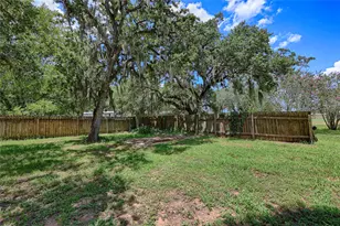 5810 Avenue E, Sheridan, TX 77475 - Photo 4