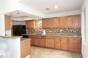 5530 Loch Lomond Dr, Houston, TX 77096 - Photo 6
