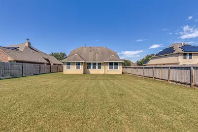 801 Harvard Pointe Drive, League City, TX 77573 - Photo 24