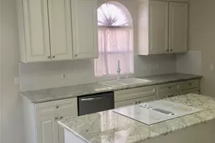 4804 Linden St, Bellaire, TX 77401 - Photo 2