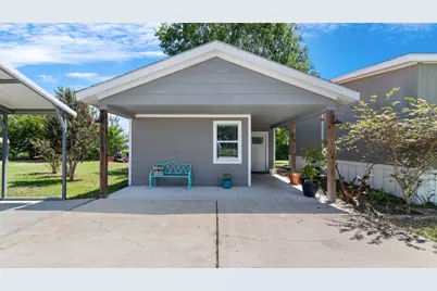 2422 Minks Road, Wallis, TX 77485 - Photo 10