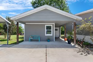 2422 Minks Rd, Wallis, TX 77485 - Photo 10
