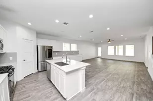 10438 Plateau Pt Trl, Conroe, TX 77384 - Photo 6