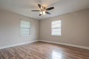 8430 Round Rock Dr, Houston, TX 77049 - Photo 22