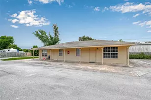 8430 Round Rock Dr, Houston, TX 77049 - Photo 12