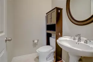 9133 Creekstone Lake Dr, Houston, TX 77054 - Photo 14