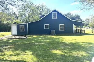 1207 Half Moon Dr, Wharton, TX 77488 - Photo 8