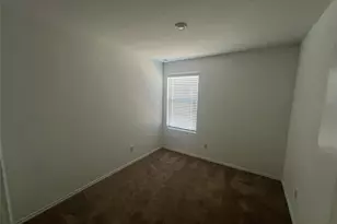 520 Commander Abbott Dr, Jarrell, TX 76537 - Photo 18