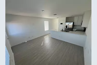 520 Commander Abbott Drive, Jarrell, TX 76537 - Photo 8