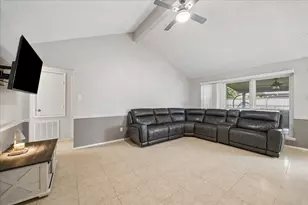 21015 Waymare Ln, Spring, TX 77388 - Photo 4