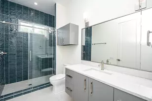 2247 North Blvd, Houston, TX 77098 - Photo 10