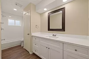2305 Kingsway Dr, League City, TX 77573 - Photo 24