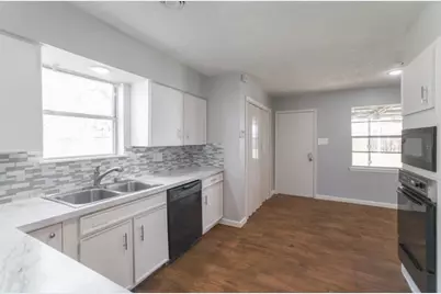 8503 Braes River Drive, Houston, TX 77074 - Photo 6