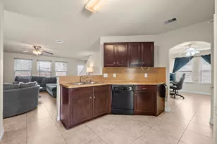 11727 Downey Violet Ln, Houston, TX 77044 - Photo 10