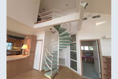 1823 Port O Call Street, Tiki Island, TX 77554 - Photo 8