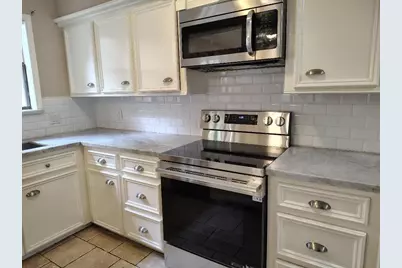 2823 Whitman Drive, Montgomery, TX 77356 - Photo 12
