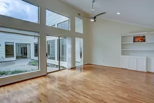 13819 Starhill Ct, Houston, TX 77077 - Photo 12