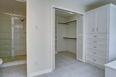 13819 Starhill Court, Houston, TX 77077 - Photo 18