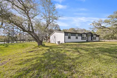 8870 Hart Lane, Sealy, TX 77474 - Photo 10