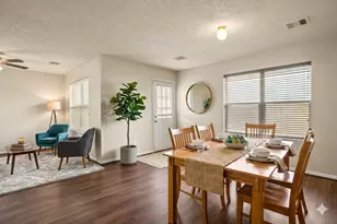 5247 Panay Park Dr, Houston, TX 77048 - Photo 6
