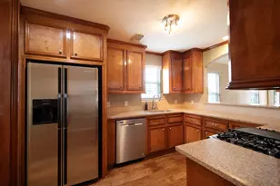 125 Golfview Dr, Conroe, TX 77356 - Photo 8