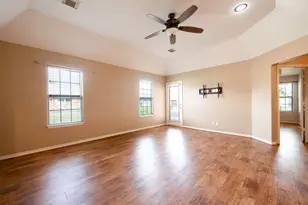 125 Golfview Dr, Conroe, TX 77356 - Photo 10