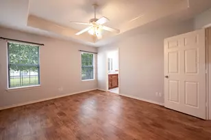 125 Golfview Dr, Conroe, TX 77356 - Photo 14