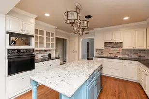 2465 Gladys St, Beaumont, TX 77702 - Photo 12