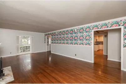 2465 Gladys Street, Beaumont, TX 77702 - Photo 8