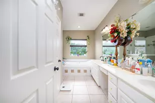 6035 N Arrowana Ln, Houston, TX 77036 - Photo 20