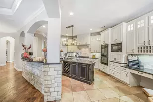 22114 Meadowhurst Circle E, Tomball, TX 77377 - Photo 14