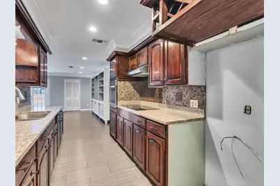 1630 Hollow Hook Road, Houston, TX 77080 - Photo 8