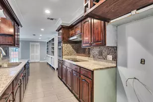 1630 Hollow Hook Rd, Houston, TX 77080 - Photo 8