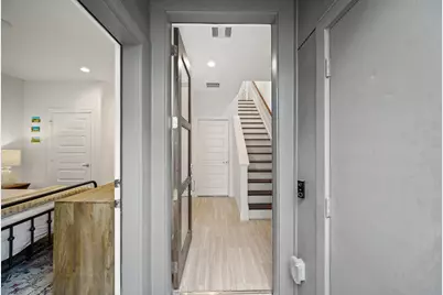 2709 Clinton Drive, Houston, TX 77020 - Photo 2