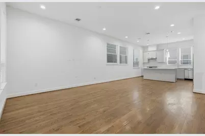 2709 Clinton Drive, Houston, TX 77020 - Photo 10
