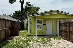 4315 Chapman St, Houston, TX 77009 - Photo 1