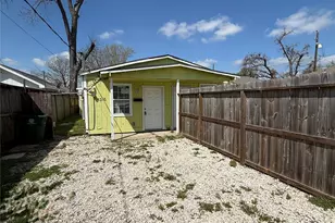 4315 Chapman St, Houston, TX 77009 - Photo 2