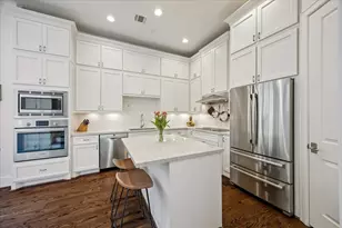 3928 W Main St, Houston, TX 77027 - Photo 14