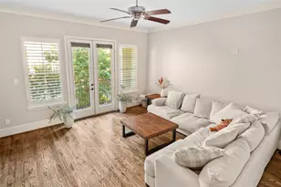 2423 Beall St, Houston, TX 77008 - Photo 28