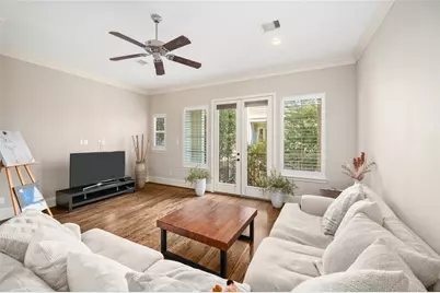 2423 Beall Street, Houston, TX 77008 - Photo 2