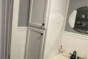 208 E Pecan Ln, Clute, TX 77531 - Photo 6