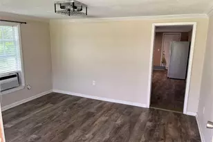 208 E Pecan Ln, Clute, TX 77531 - Photo 16