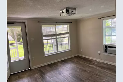 208 E Pecan Lane, Clute, TX 77531 - Photo 8